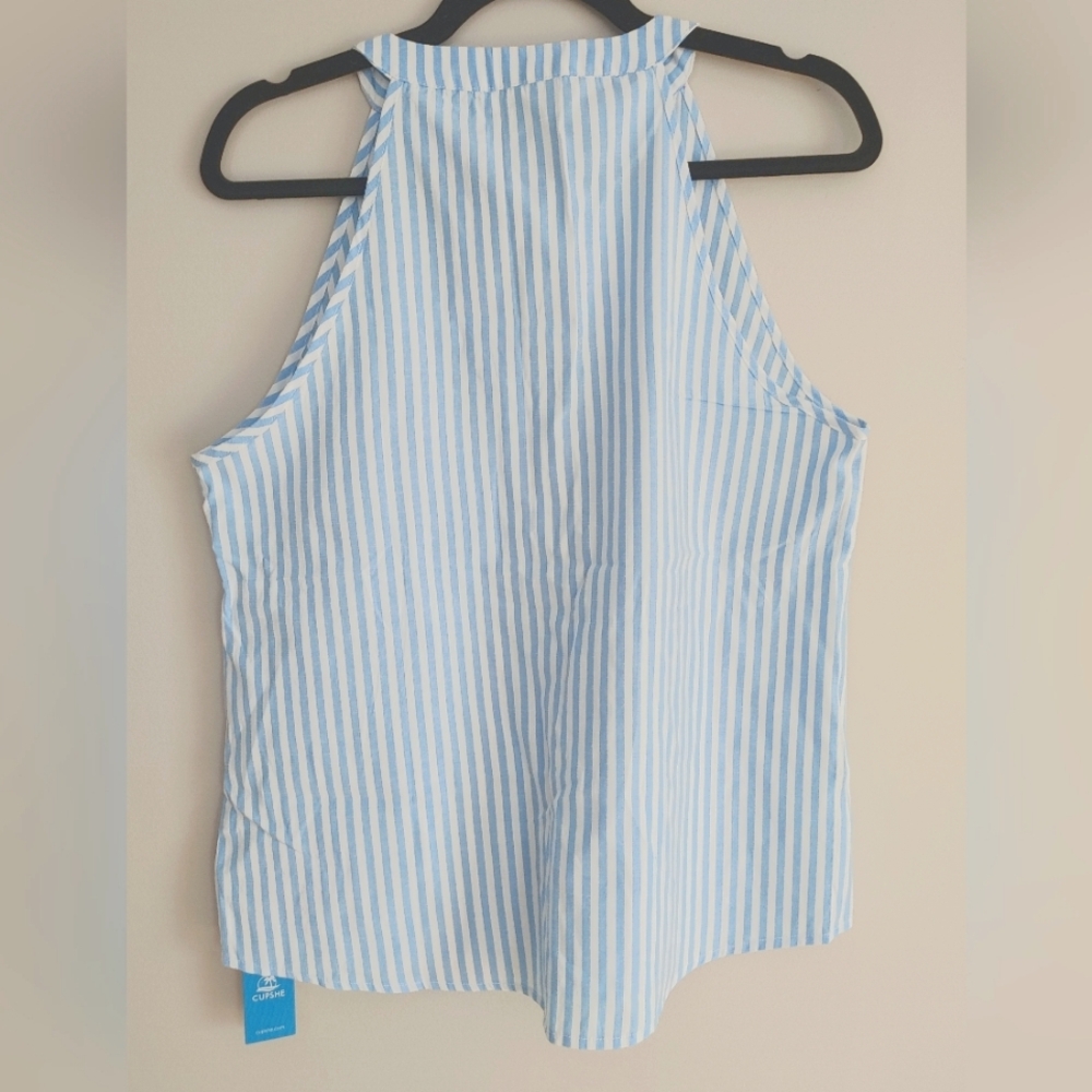 CUPSHE Women's Sleeveless Striped Summer V-Neck Top Half-Button Placket - Picture 3 of 12